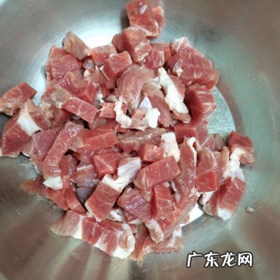 烤箱如何烤羊肉串 羊肉串烤箱的制作方法