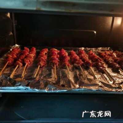 烤箱如何烤羊肉串 羊肉串烤箱的制作方法