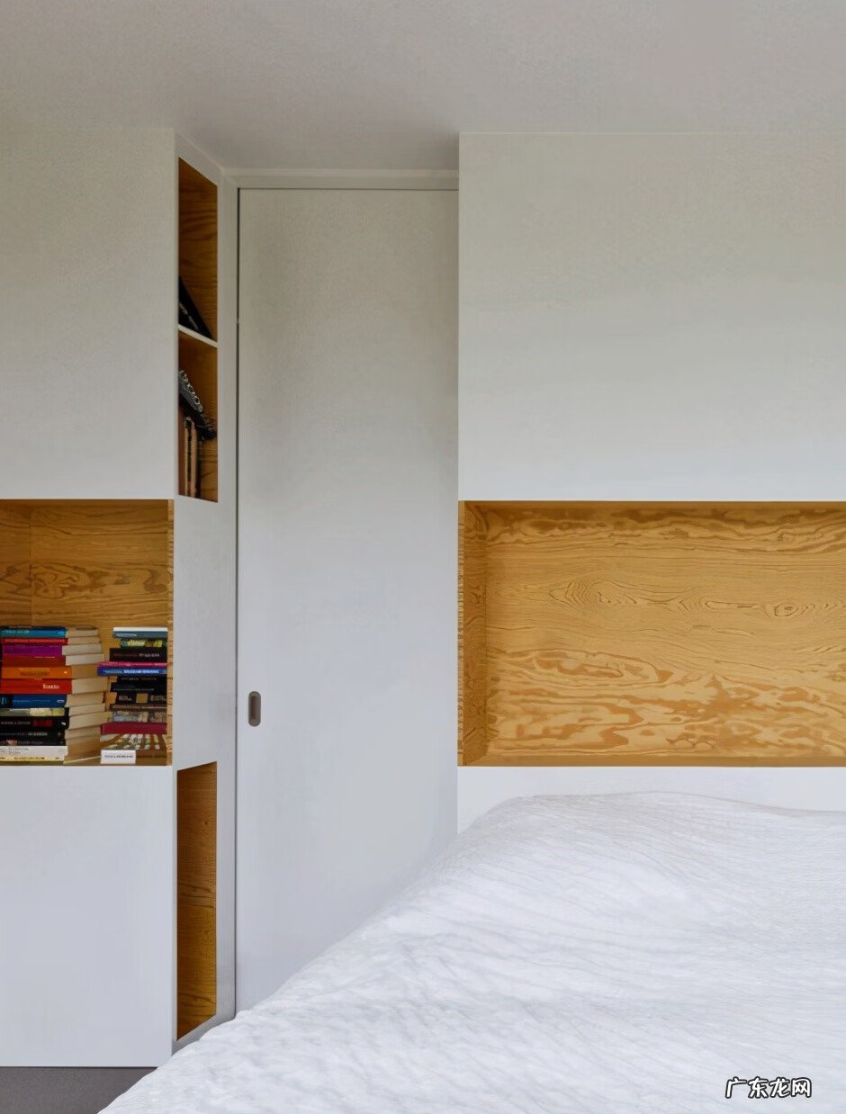 床头放柜子影响风水吗 床头背后是衣柜风水好不好