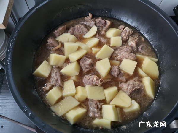 土豆炖排骨的做法大全 排骨炖土豆的家常做法大全