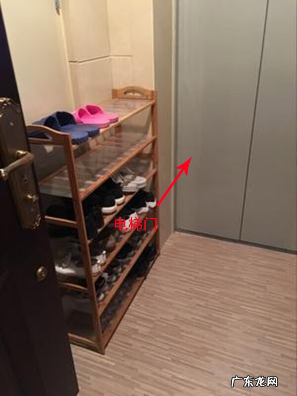 一梯两户双开门电梯视频 一梯两户双开门风水