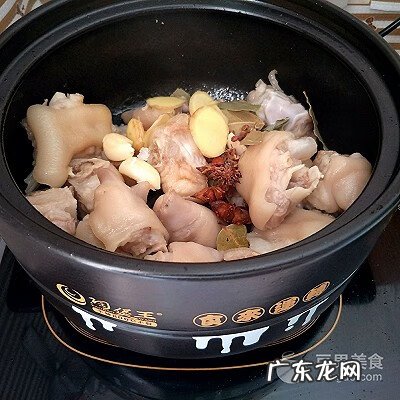 红烧猪脚配料 红烧猪脚要放什么配料