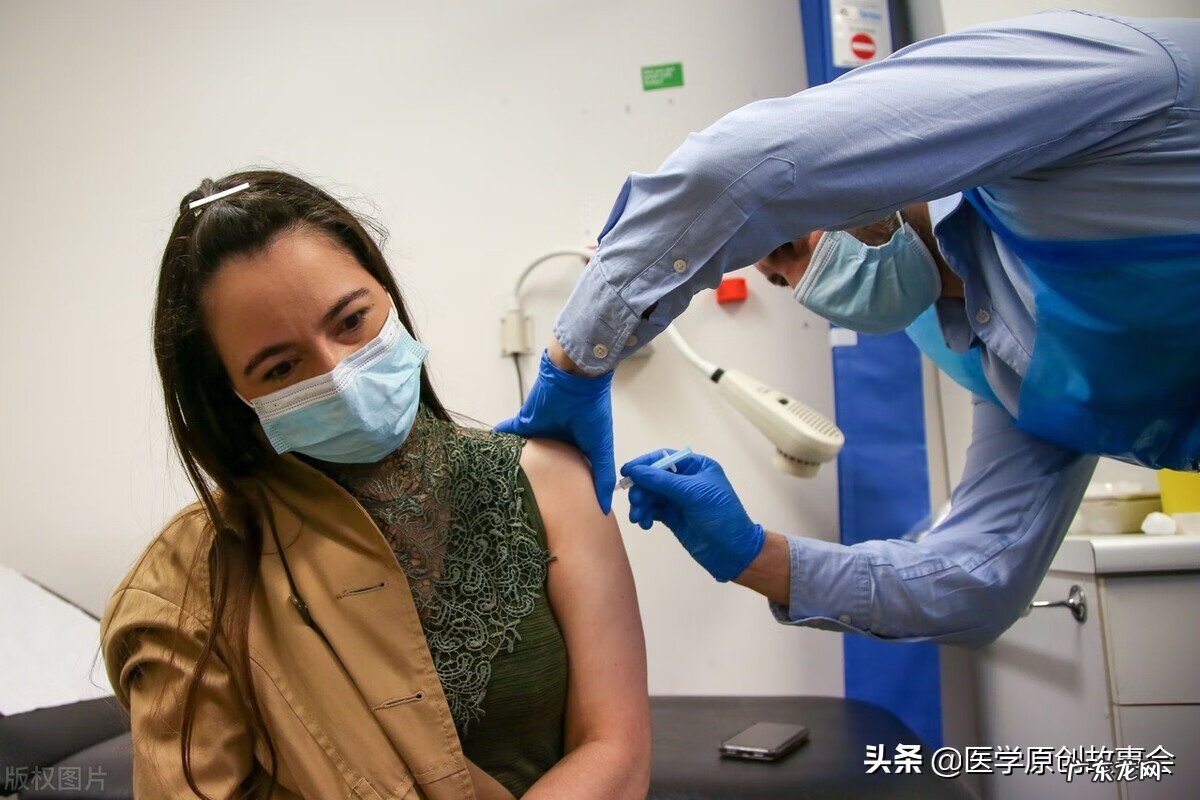 打完第三针疫苗多久可以喝酒 打完新冠疫苗多久可以喝酒吗