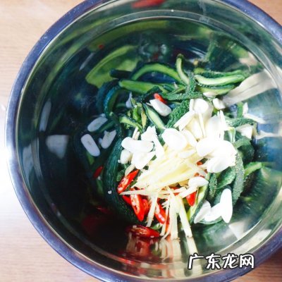 怎样做腌黄瓜咸菜 如何腌制黄瓜咸菜