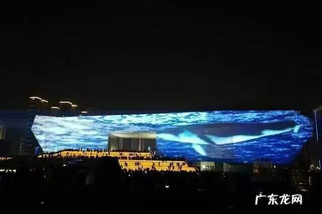 2021太原长风灯光秀表演时间 太原长风水幕秀