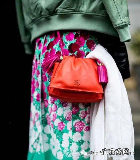 包包背什么颜色风水 背银色包风水好不好