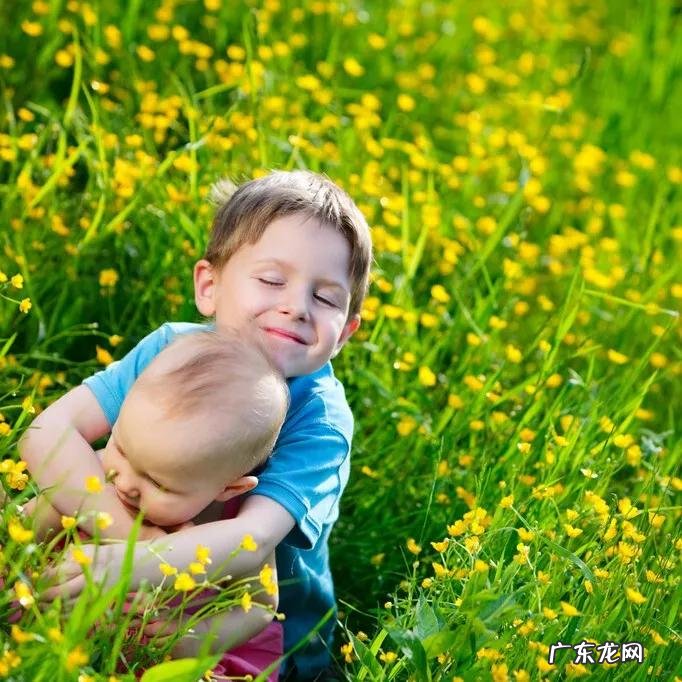写童年的一件趣事 童年的趣事有哪些举例
