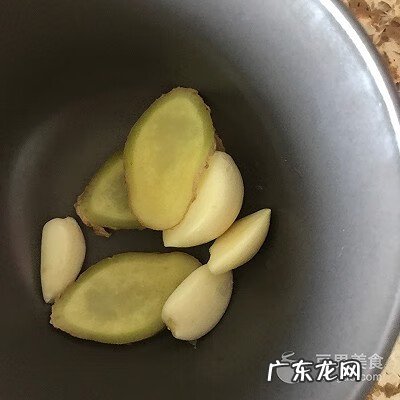 上海鲜肉月饼的制作方法步骤 鲜肉月饼的做法及配方