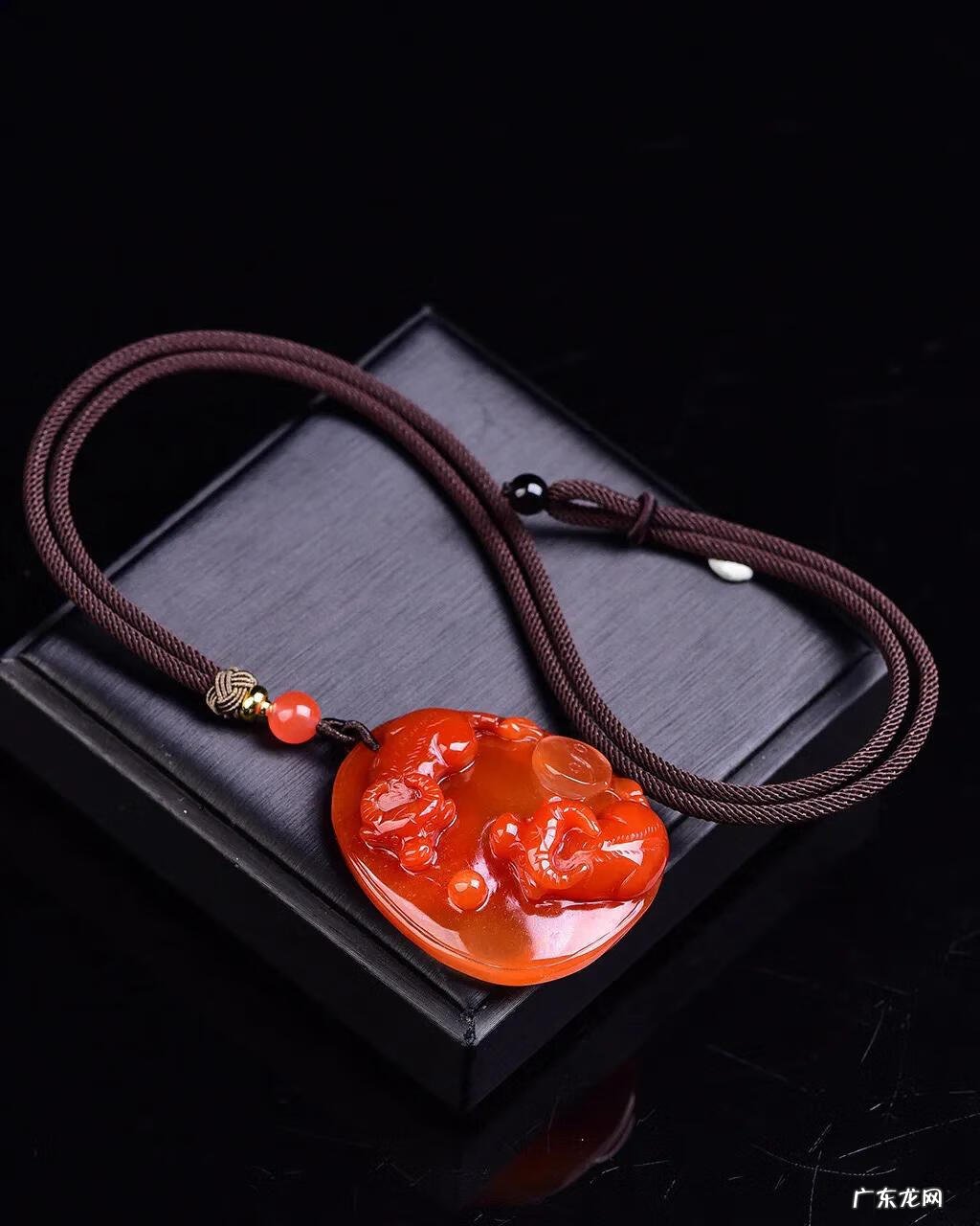 红水晶怎么鉴别 红水晶风水作用