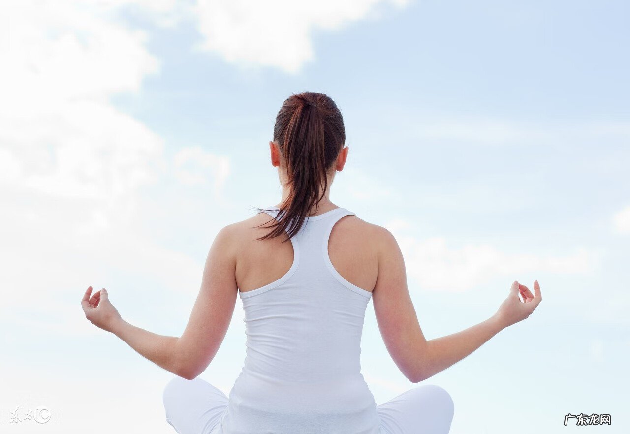 快速去除黑眼圈的办法 去除黑眼圈的方法有哪些