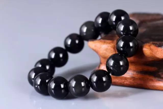 带橄榄手串的寓意什么 橄榄手串的风水作用