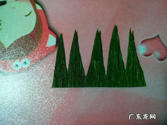 皱纹纸玫瑰花教程一步一步图解 皱纹纸玫瑰花教程