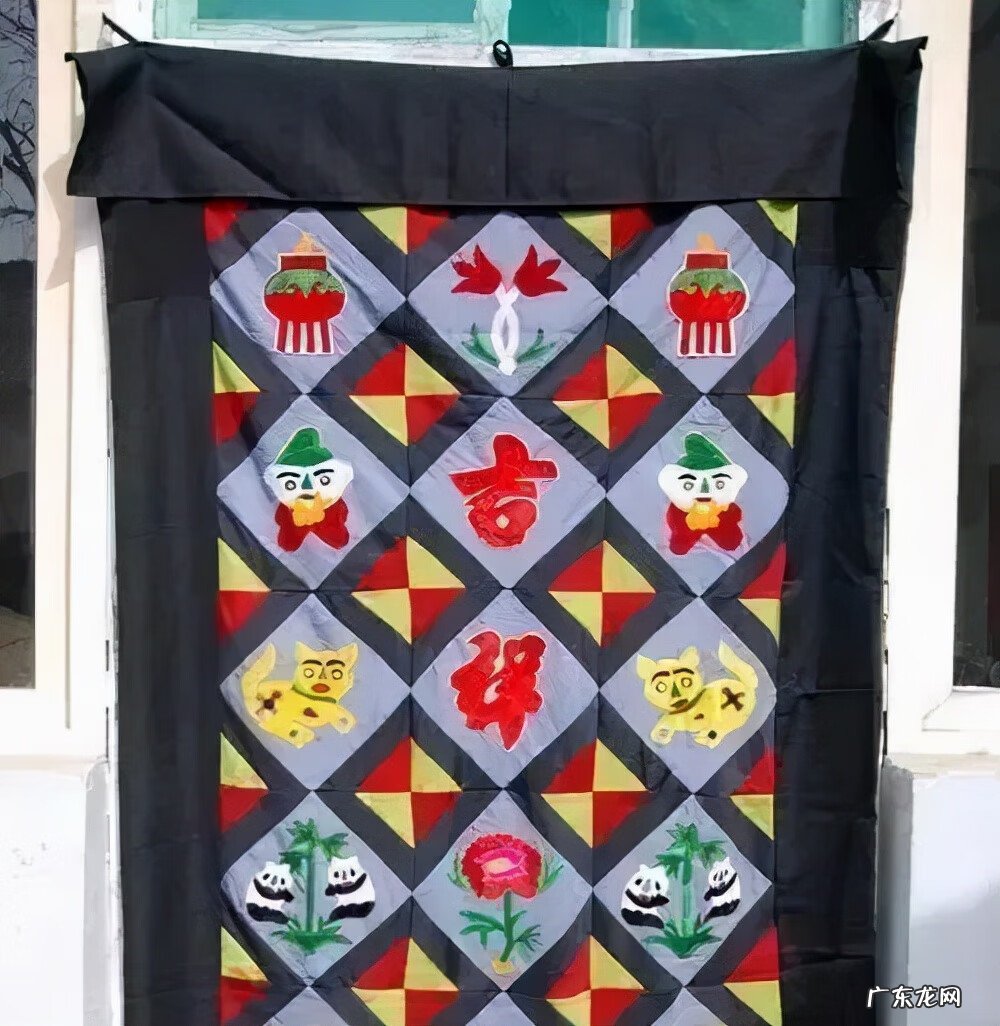 卫生间风水帘多长合适 门帘挂多少条合适