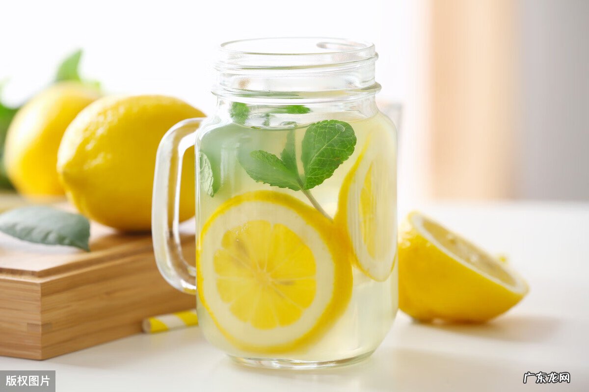 毒蚊子咬了怎么消肿止痒 蚊子咬了怎么消肿止痒最快