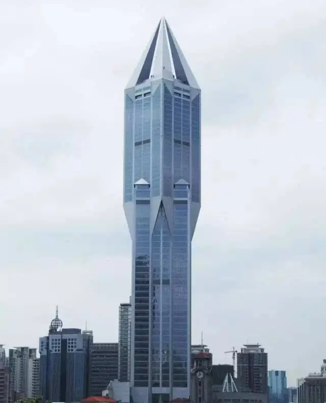 上海明天广场场地 上海明天广场是谁的