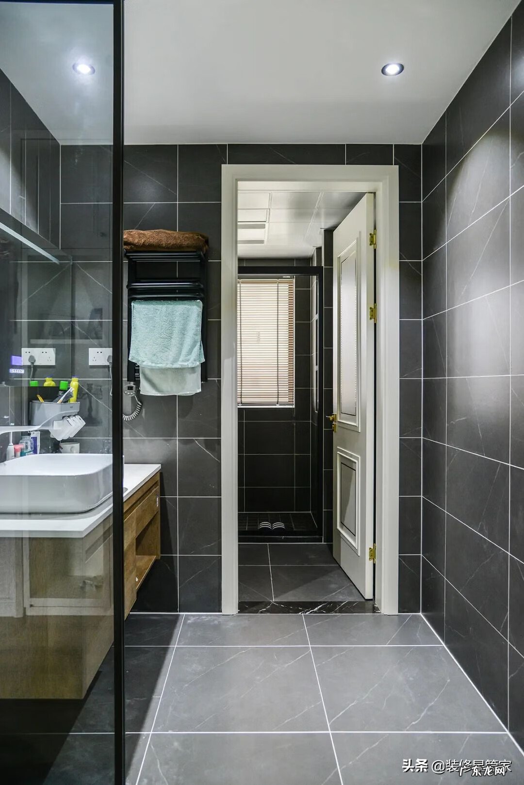 入户门颜色风水禁忌 入户门用不锈钢门风水