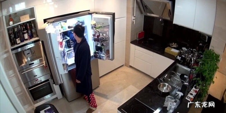 衣柜没有门影响风水吗 在雪柜门帖公仔有坏风水吗