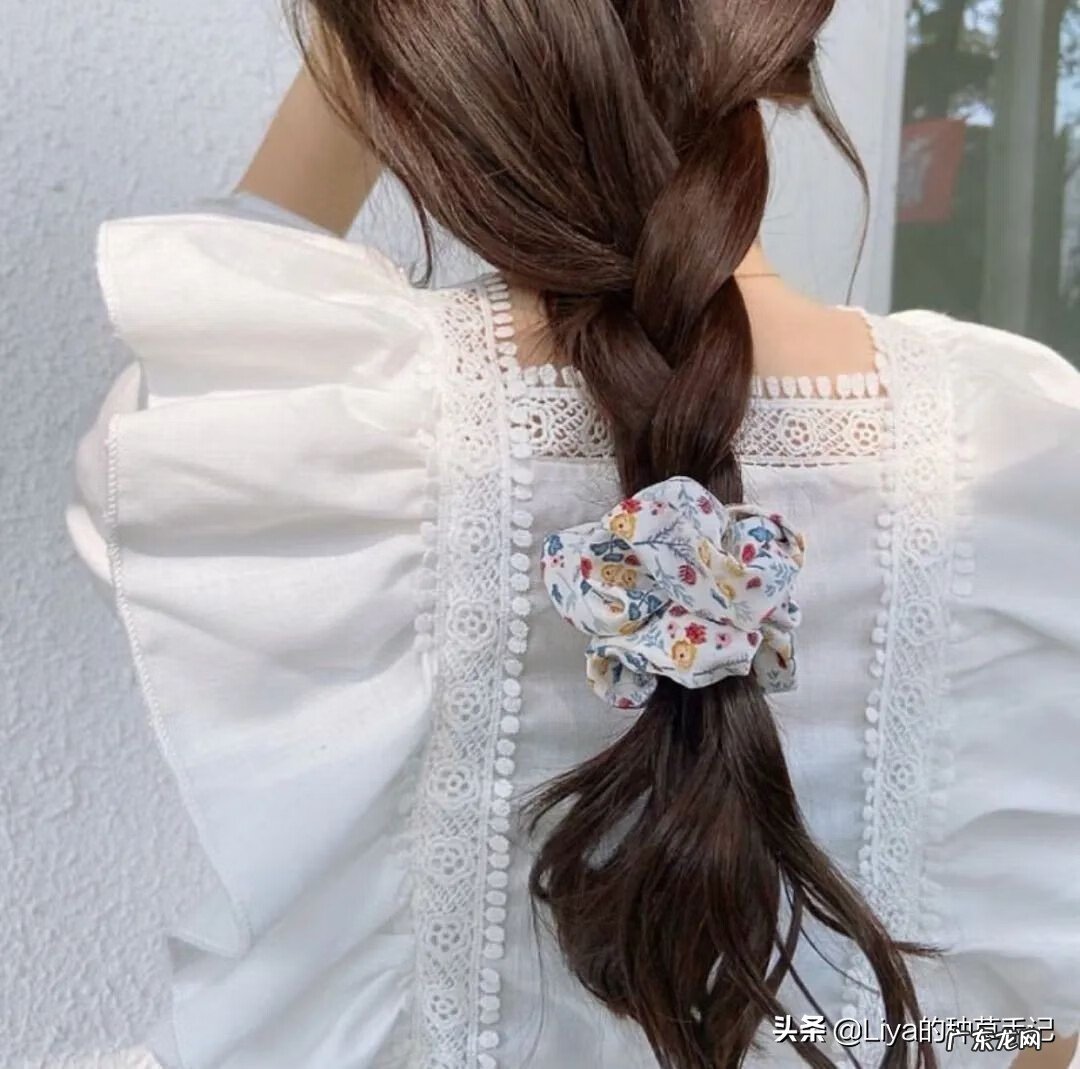 头发颜色风水讲究 头上带什么颜色的发饰比较好