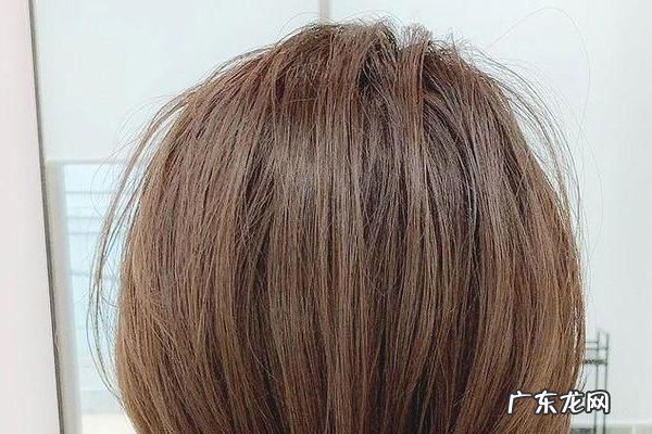 皮肤暗黄应该染什么颜色才能显白减龄