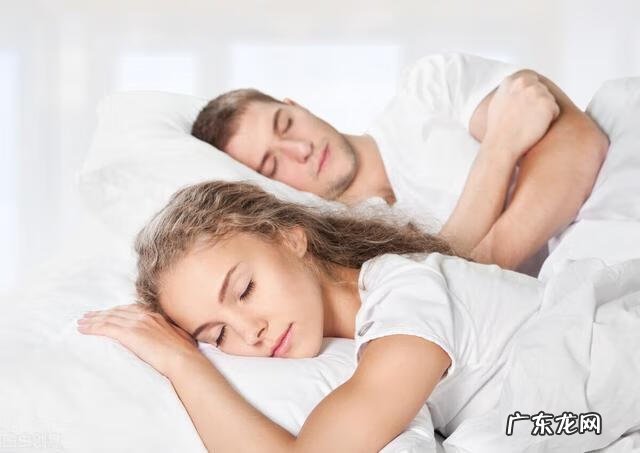 两个人免费视频在线观看高清频道 夫妻性生活姿势