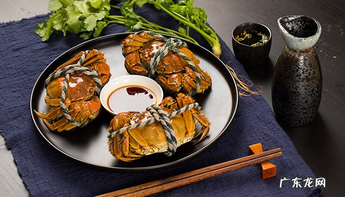 蒸螃蟹是冷水下锅还是热水下锅？蒸螃蟹是冷水还是热水下锅？