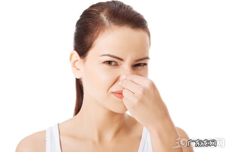 剪鼻毛的目的和注意事项 怎么剪鼻子里的毛