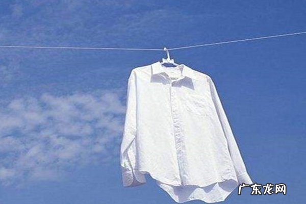 白色衣服上有黄渍怎样洗掉？