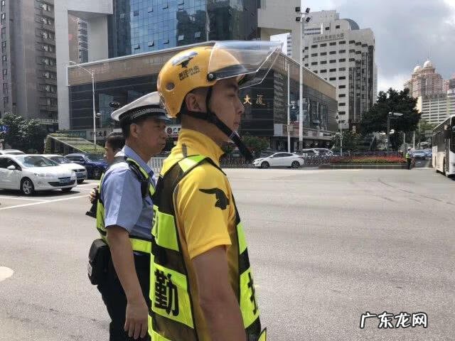 互换角色团体辅导中 互换角色的一天