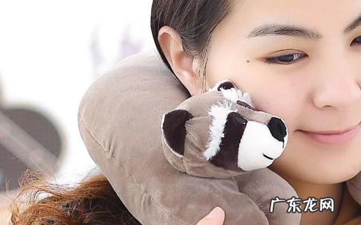 旅游达人整理的9个搭长途飞机助眠小方法