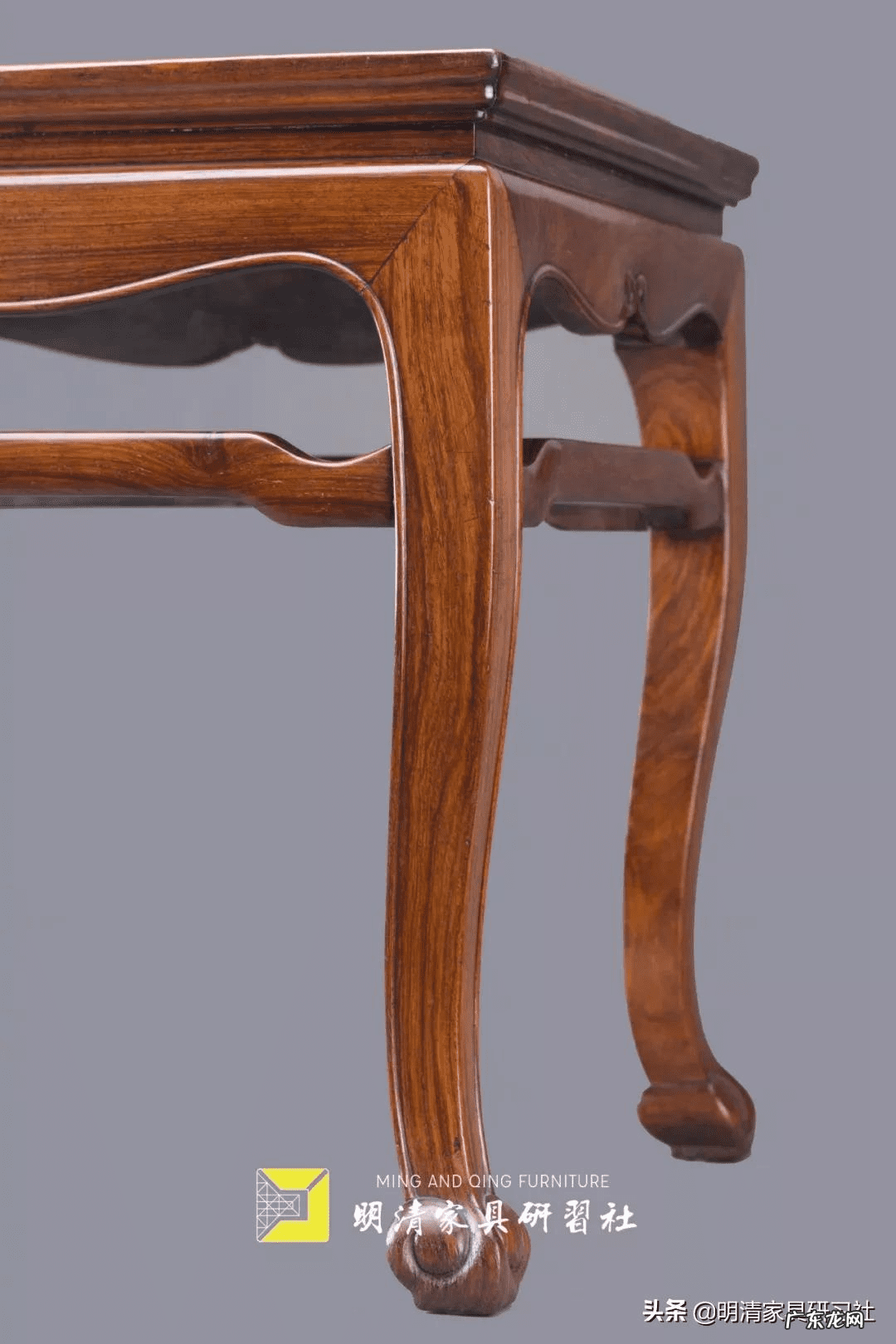 古玩店柜台摆放风水好 进门对着古董架风水怎么讲