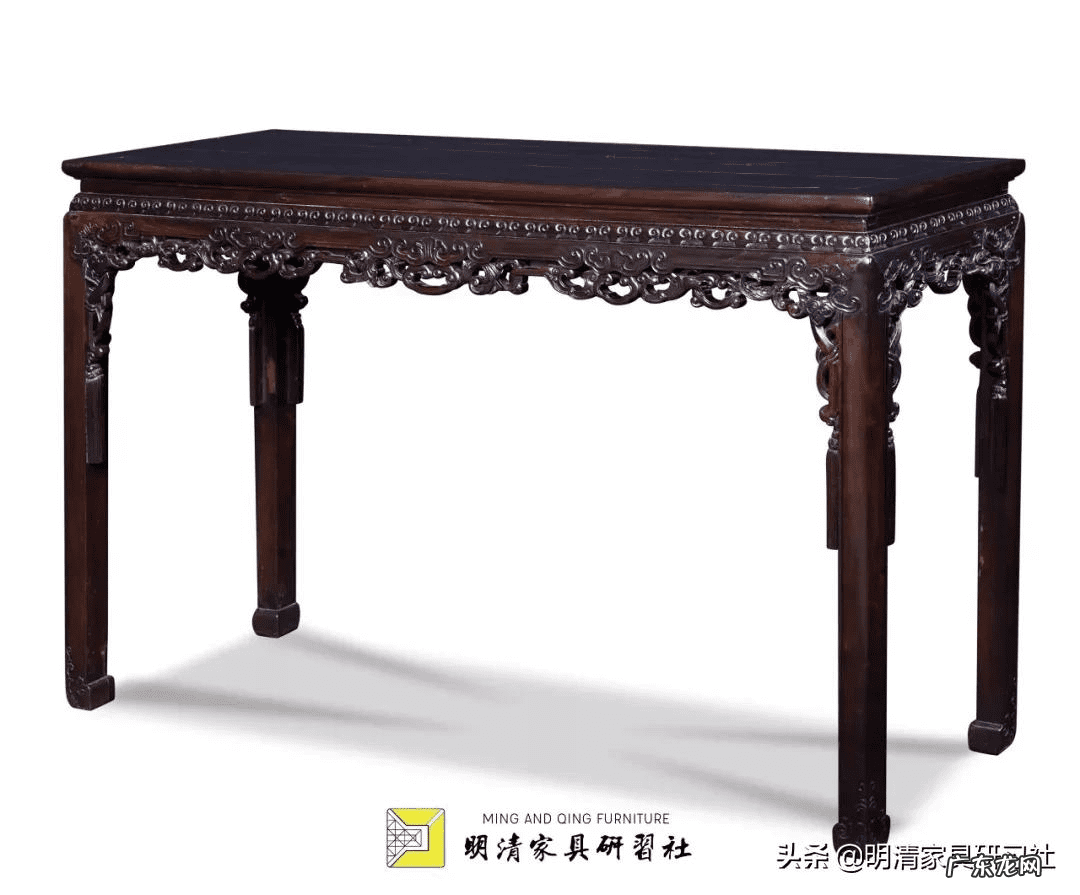 古玩店柜台摆放风水好 进门对着古董架风水怎么讲