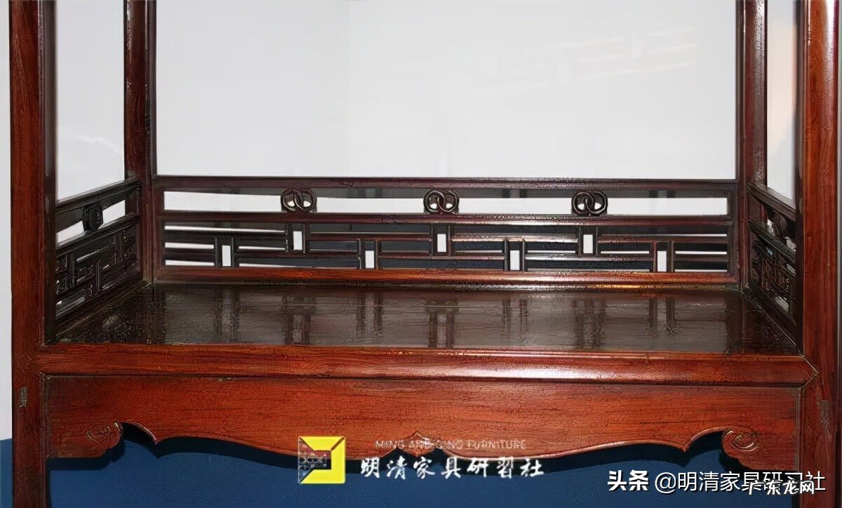 古玩店柜台摆放风水好 进门对着古董架风水怎么讲