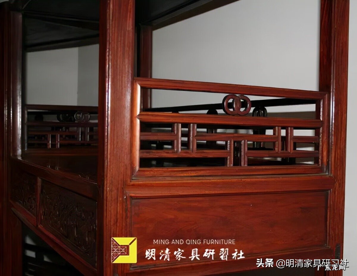 古玩店柜台摆放风水好 进门对着古董架风水怎么讲