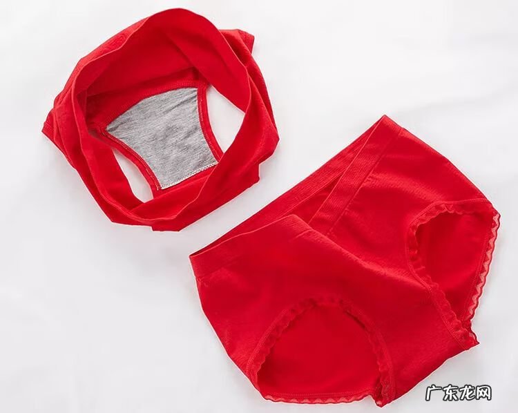 黑金锦鲤图片 黑金锦鲤鱼风水作用