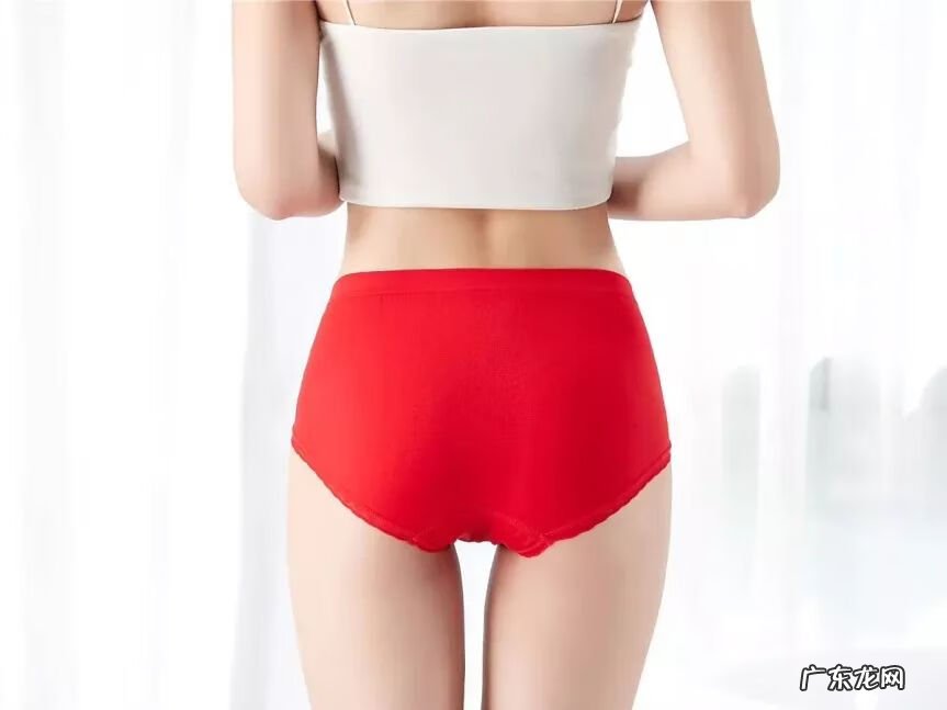 黑金锦鲤图片 黑金锦鲤鱼风水作用