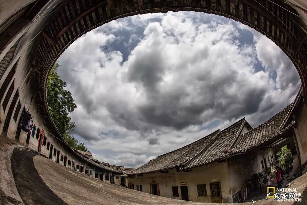 房子中太极点怎样布置好 太极图房顶风水怎么布置