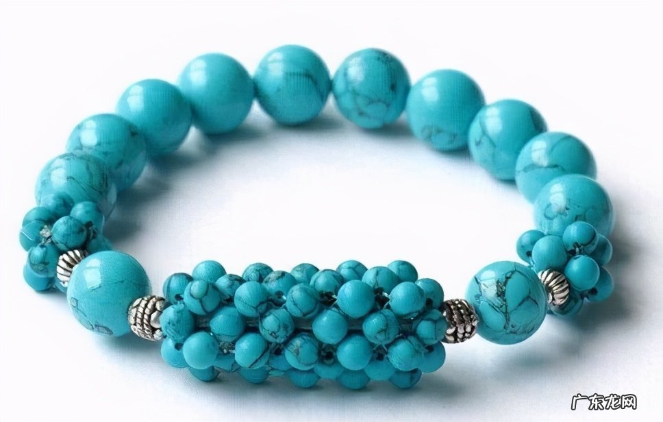 绿松石为什么有铁线 绿松石有铁线好还是没有好