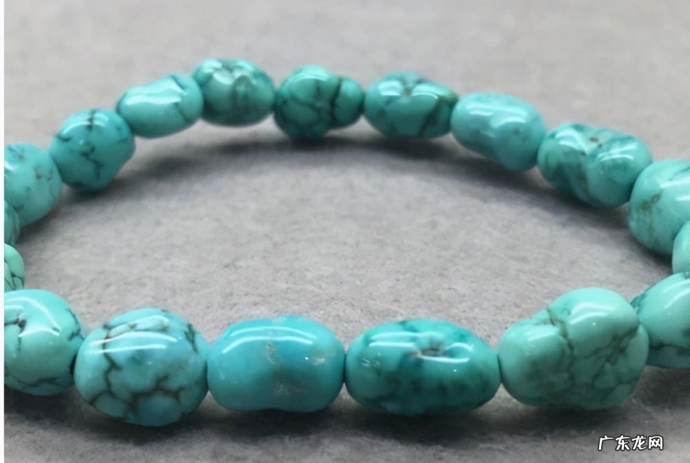 绿松石为什么有铁线 绿松石有铁线好还是没有好