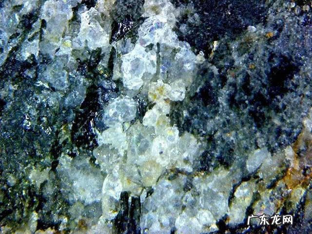 顶级陨石宝石一克多少钱 世界上顶级的陨石钻石有哪些