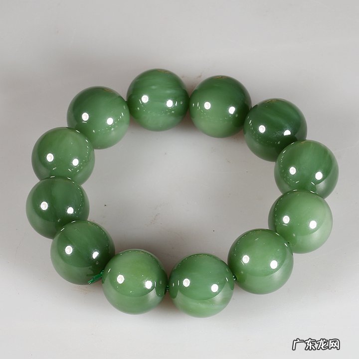 天然猫眼石图片及多少钱一克 什么是猫眼石价格如何