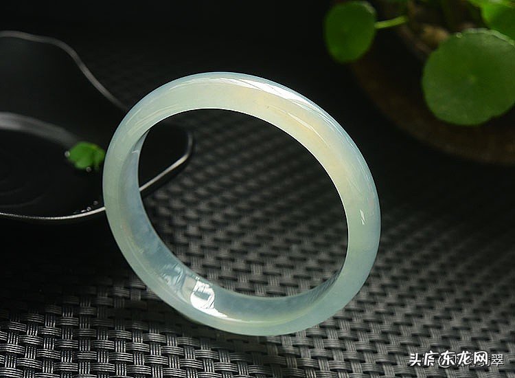 买手镯怎么量自己的圈口尺寸 翡翠手镯圈口尺寸表