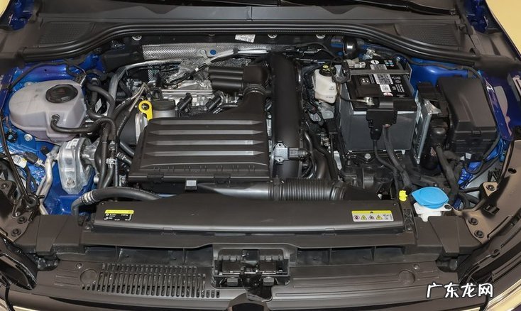 女性偏爱选择高尔夫的原因 为啥都推荐女孩子买高尔夫