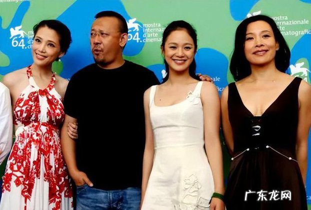 正处于事业巅峰的她为何转身投入公益事业 孔维个人资料