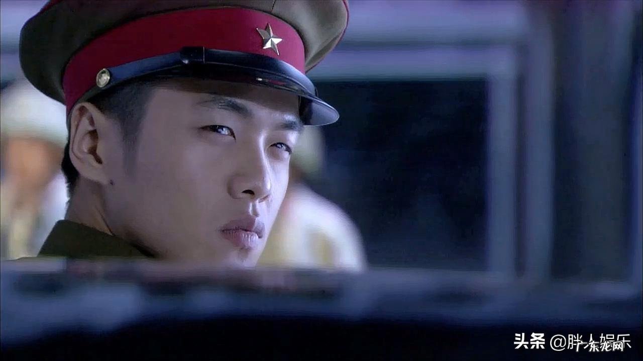 回顾张若昀与父亲关系破裂始末 张若昀个人简历资料