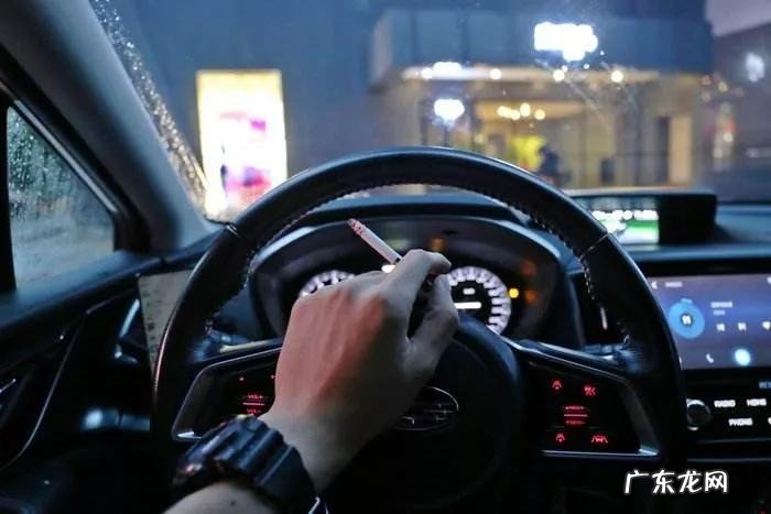 汽车电瓶多久换一次正常 汽车电池一般多久换一次