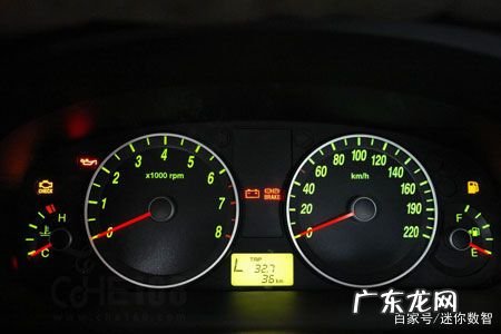 发动机故障黄灯亮了怎么解决 发动机故障标志亮灯