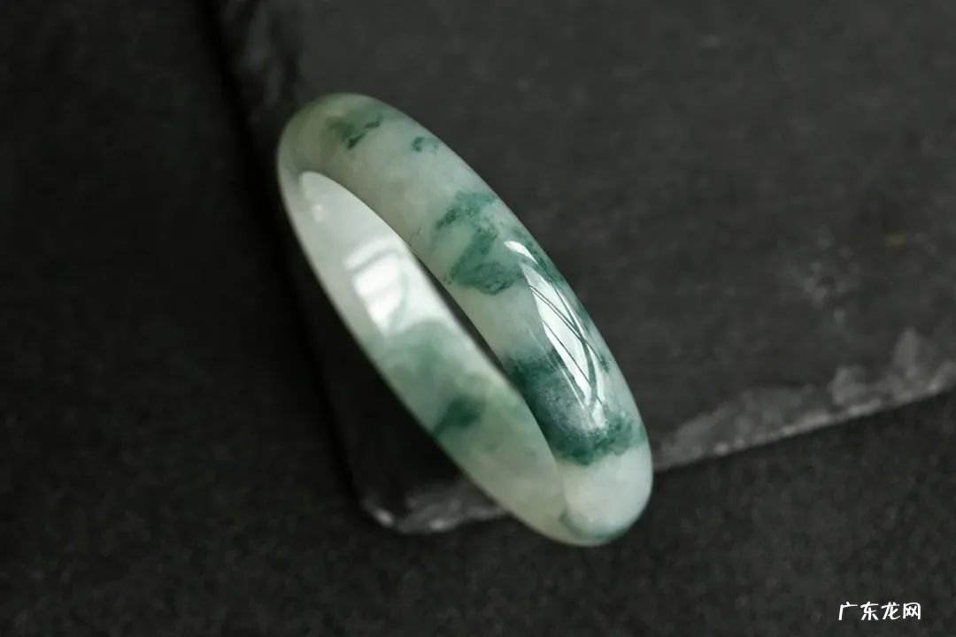 冰种翡翠划分多少颜色和品质 冰种翡翠分几个等级图片