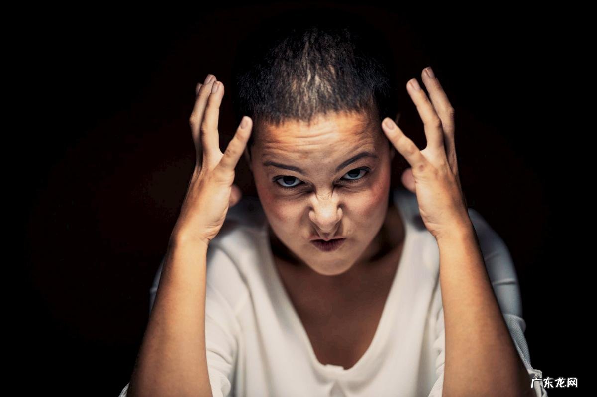 怎么理解一个世故的人有何表现 世故的人指什么样的人