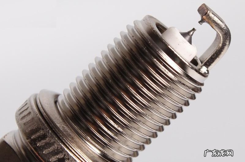 火花塞多少公里更换 汽车火花塞一般多少公里换比较好