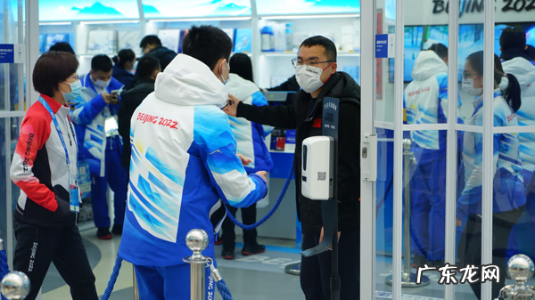 店门口有楼梯风水好吗 店铺里面有楼梯风水好不好